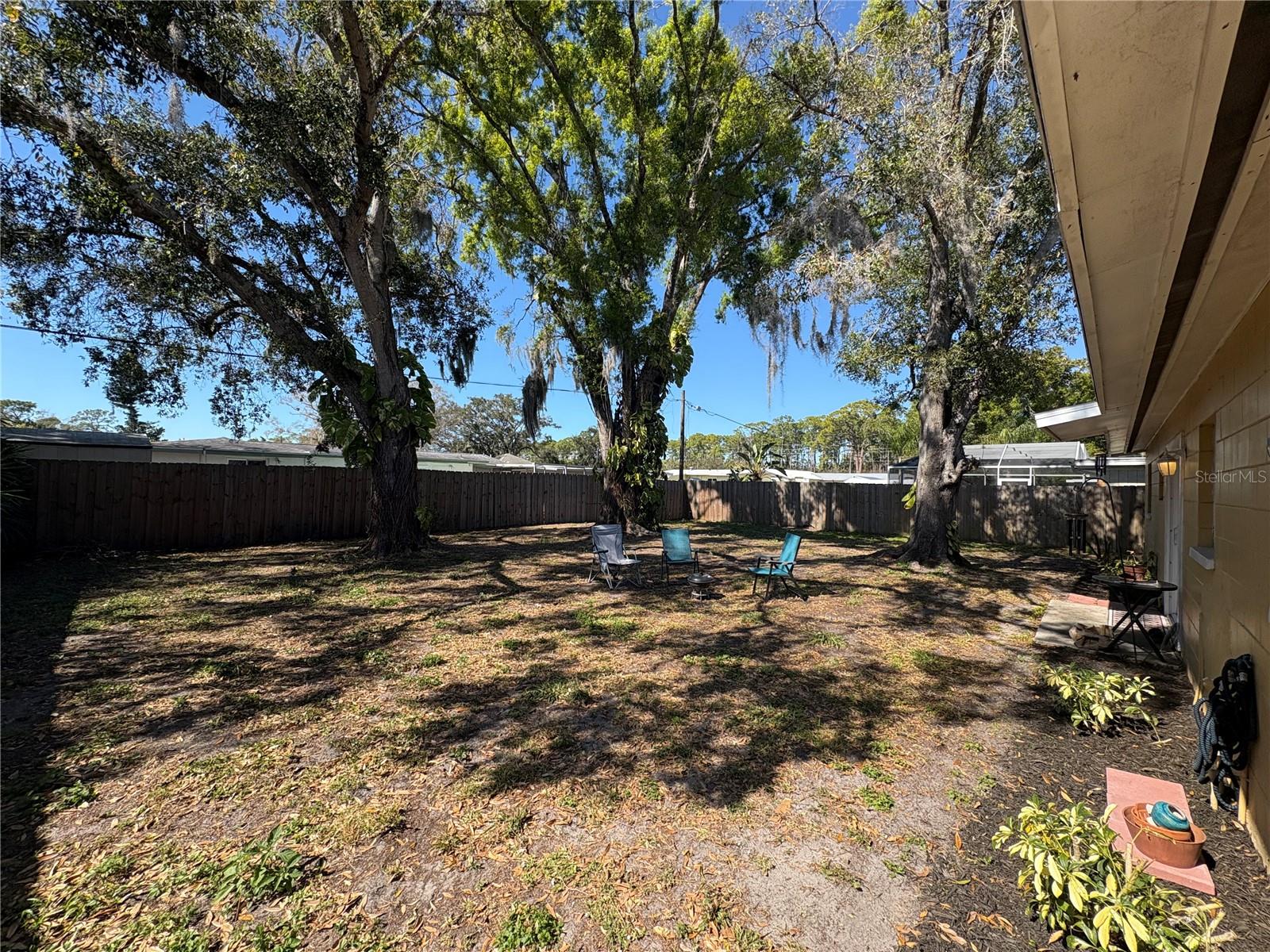 LAKE SARASOTA - Residential