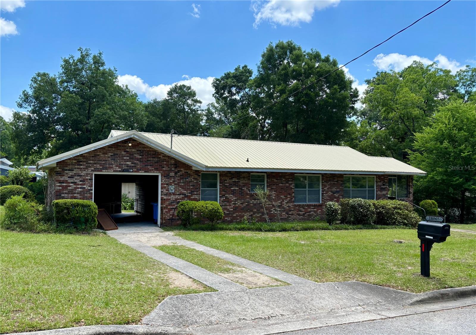 Listing image 4