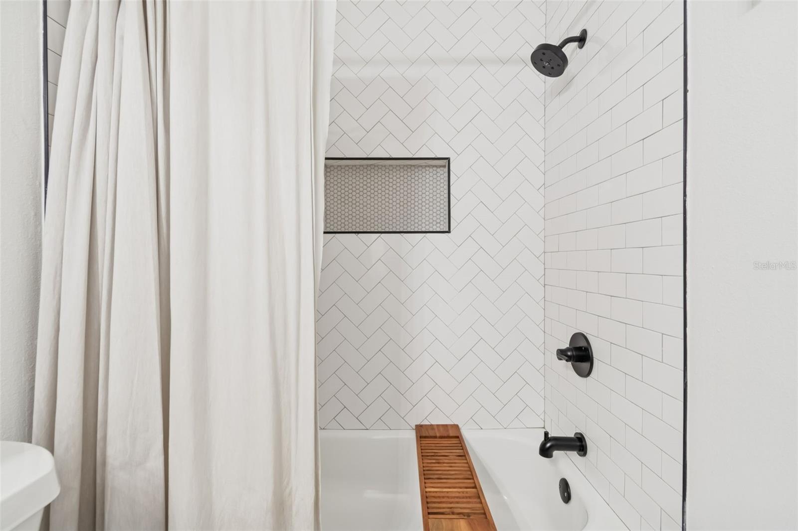 NORTHDALE SEC R - Residential