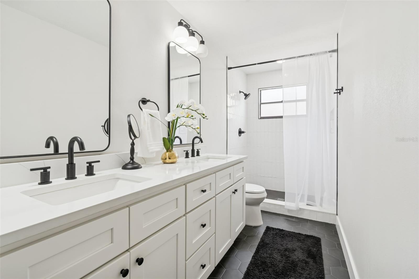 NORTHDALE SEC R - Residential