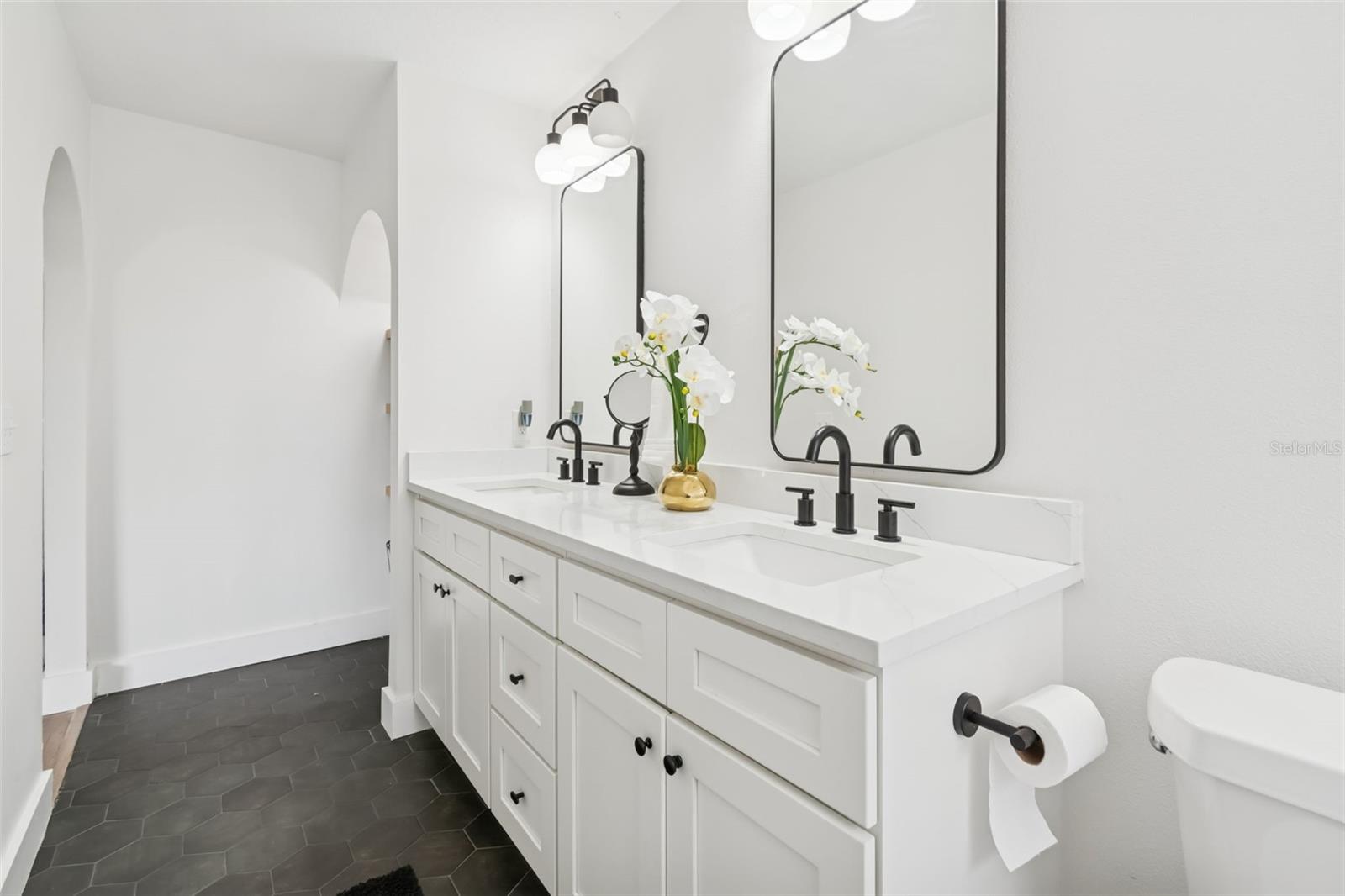 NORTHDALE SEC R - Residential