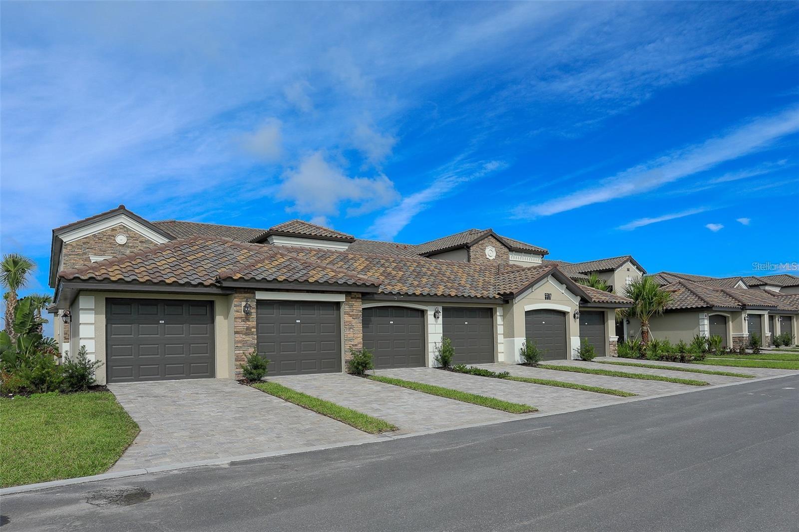 Professionally Decorated 2 bedroom 2 bath with Den/Office Veranda Condo in the Resort Style Community of Lakewood National in Lakewood Ranch. Gated Community with 36 Hole Arnold Palmer designed unique and challenging Golf Course. Golf Membership Transfers for just $642. Beautiful Clubhouse with Restaurant, poolside Tiki Bar, Fitness Center, Lagoon Style Swimming Pool, Pickleball, Tennis Courts, Full Service Spa and more! Master Bedroom offers a King Size bed, Guest Bedroom has Queen Bed. Den/Office has Queen Size Sofa Bed. Spacious Lanai on Front of Condo as well as a smaller one off of Great Room with Beautiful Pond and Golf Course Views. Includes One Car Garage. Easy Access to I-75, local shopping and dining University Parkway, Sarasota Airport. Small dog welcome AVAILABLE BEGINNING OCTOBER 1, 2025. $3500 OCTOBER AND NOVEMBER. $7000 DECEMBER THRU APRIL.