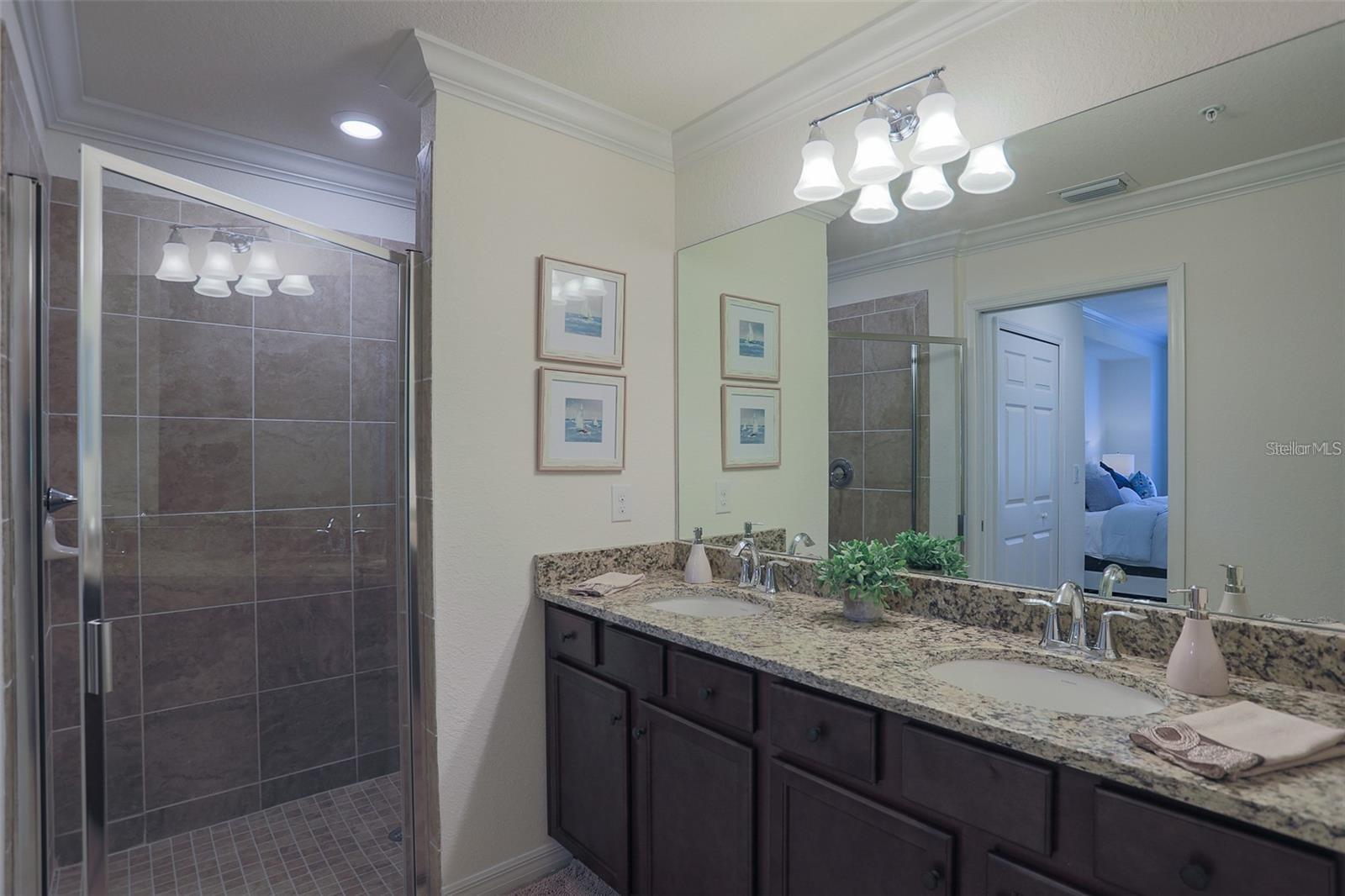 VERANDA II AT LAKEWOOD NATIONAL PH I - Residential Lease