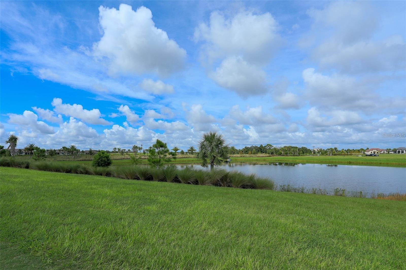 VERANDA II AT LAKEWOOD NATIONAL PH I - Residential Lease