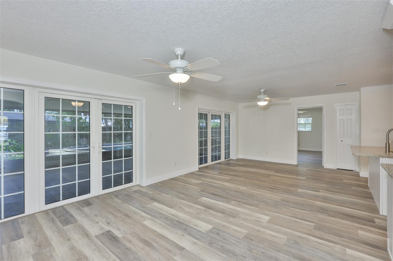 BAY CREST PARK UNIT 16 - Residential
