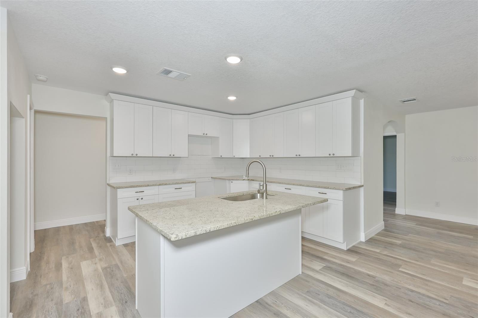 BAY CREST PARK UNIT 16 - Residential