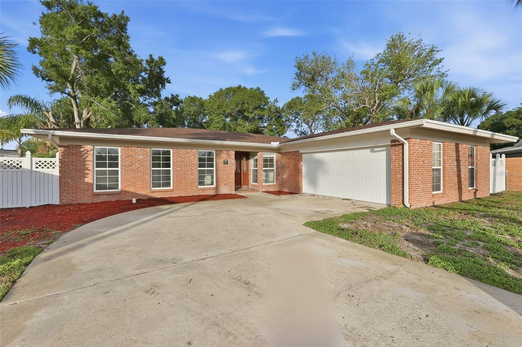Photo of 8410 Lava Place, Tampa, FL 33615 (MLS # TB8510819)