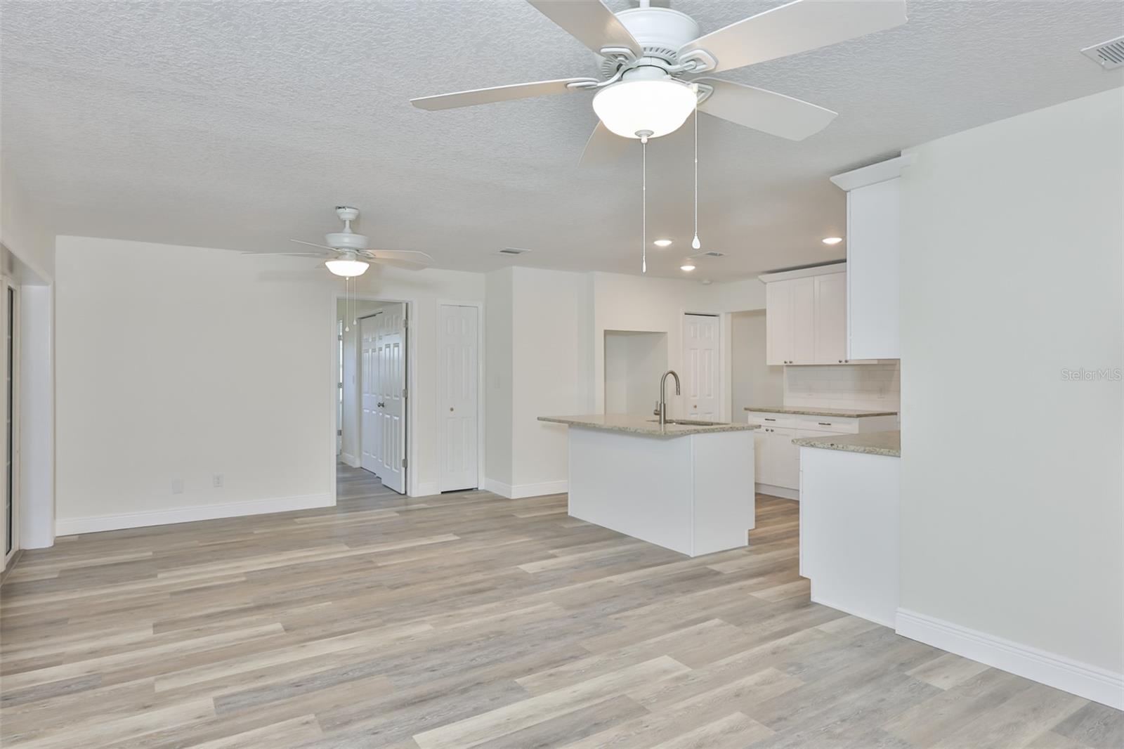 BAY CREST PARK UNIT 16 - Residential