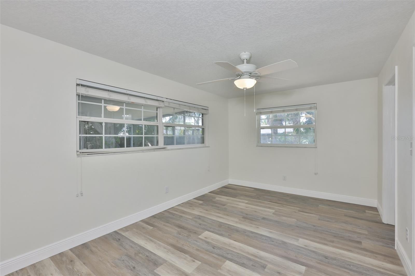 BAY CREST PARK UNIT 16 - Residential