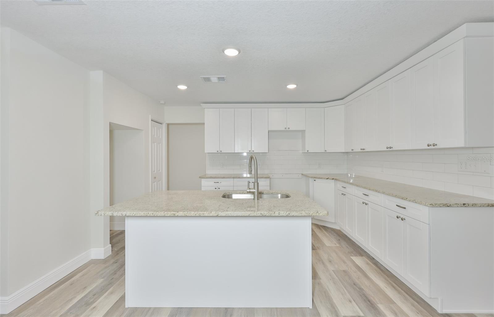 BAY CREST PARK UNIT 16 - Residential