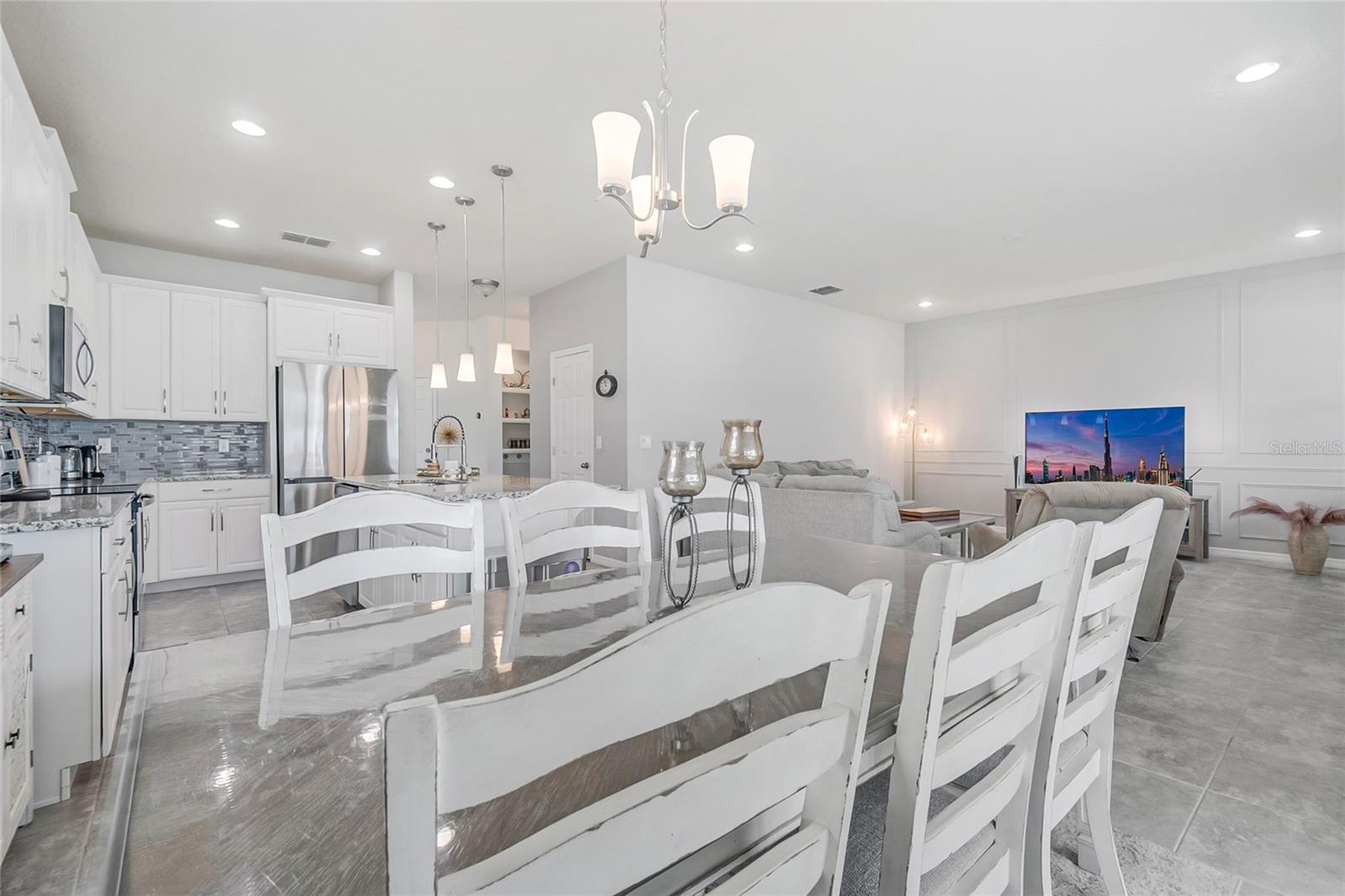 2495 RAPOLLO DRIVE