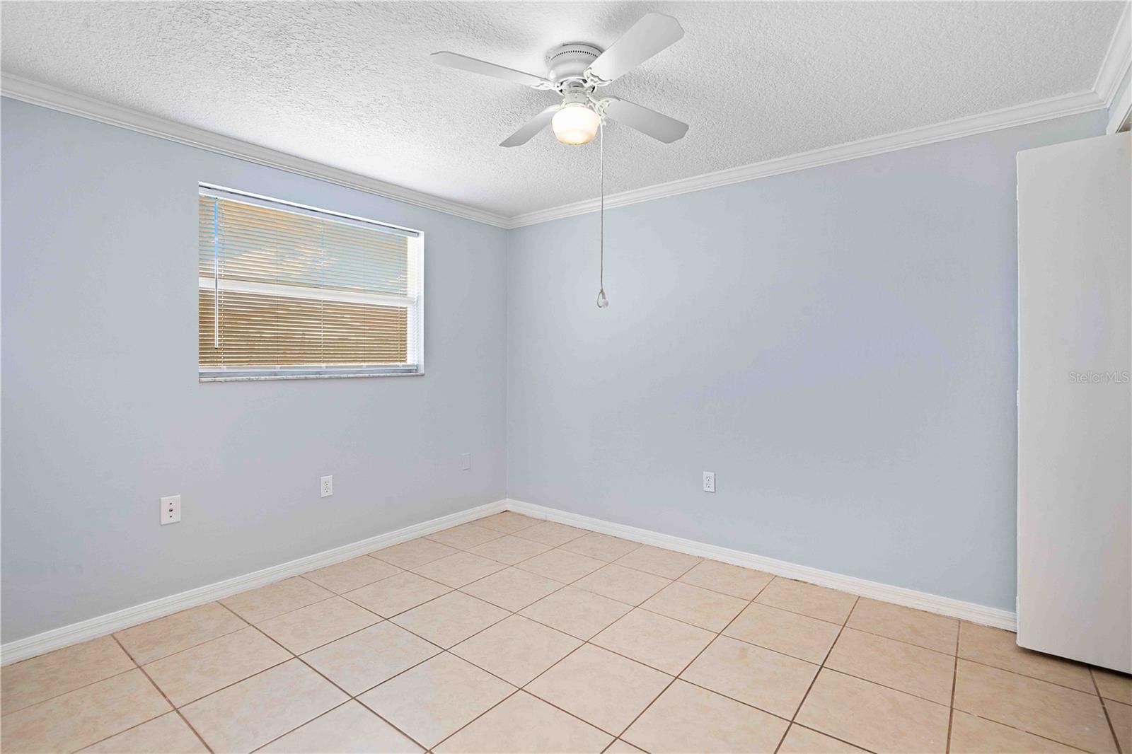 HILLANDALE - Residential