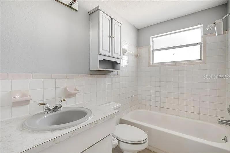 HILLANDALE - Residential