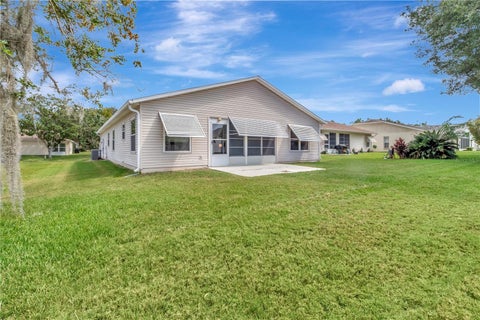 Tiny photo for 911 Grand Vista Trail, Leesburg, FL 34748 (MLS # G5118392)