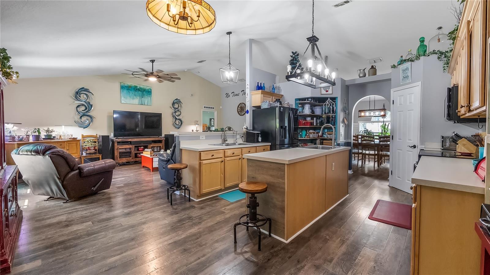 FRUITLAND PARK GLEN PH 01 02 & 03 - Residential