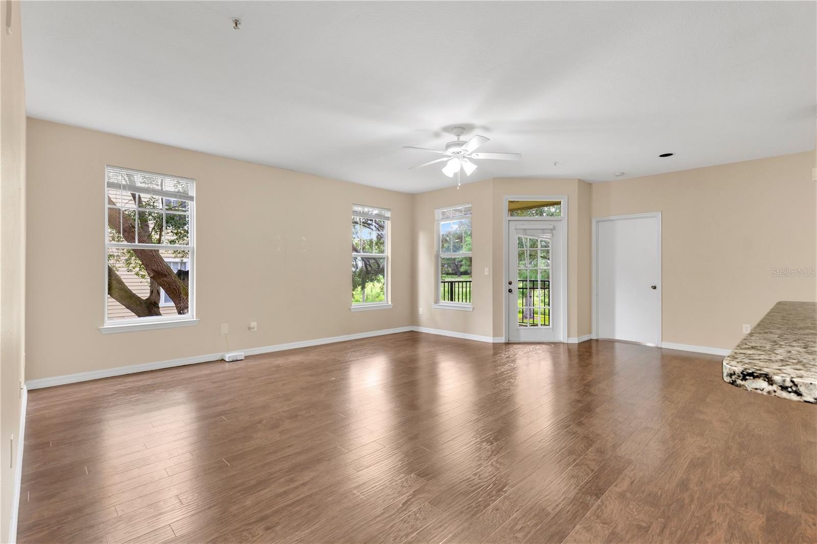 404 SUMMIT RIDGE PLACE 212