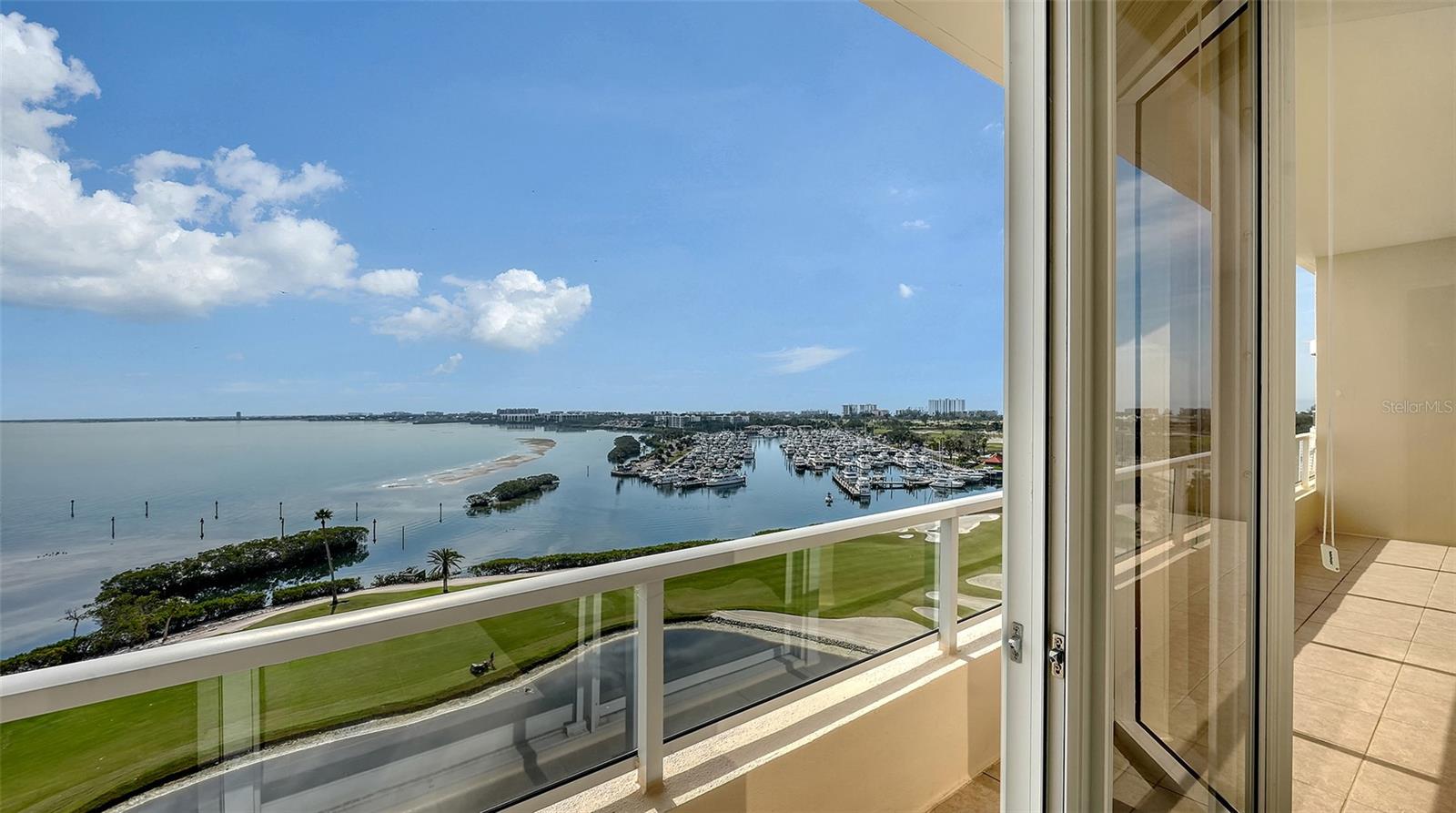 GRAND BAY 4 - Residential