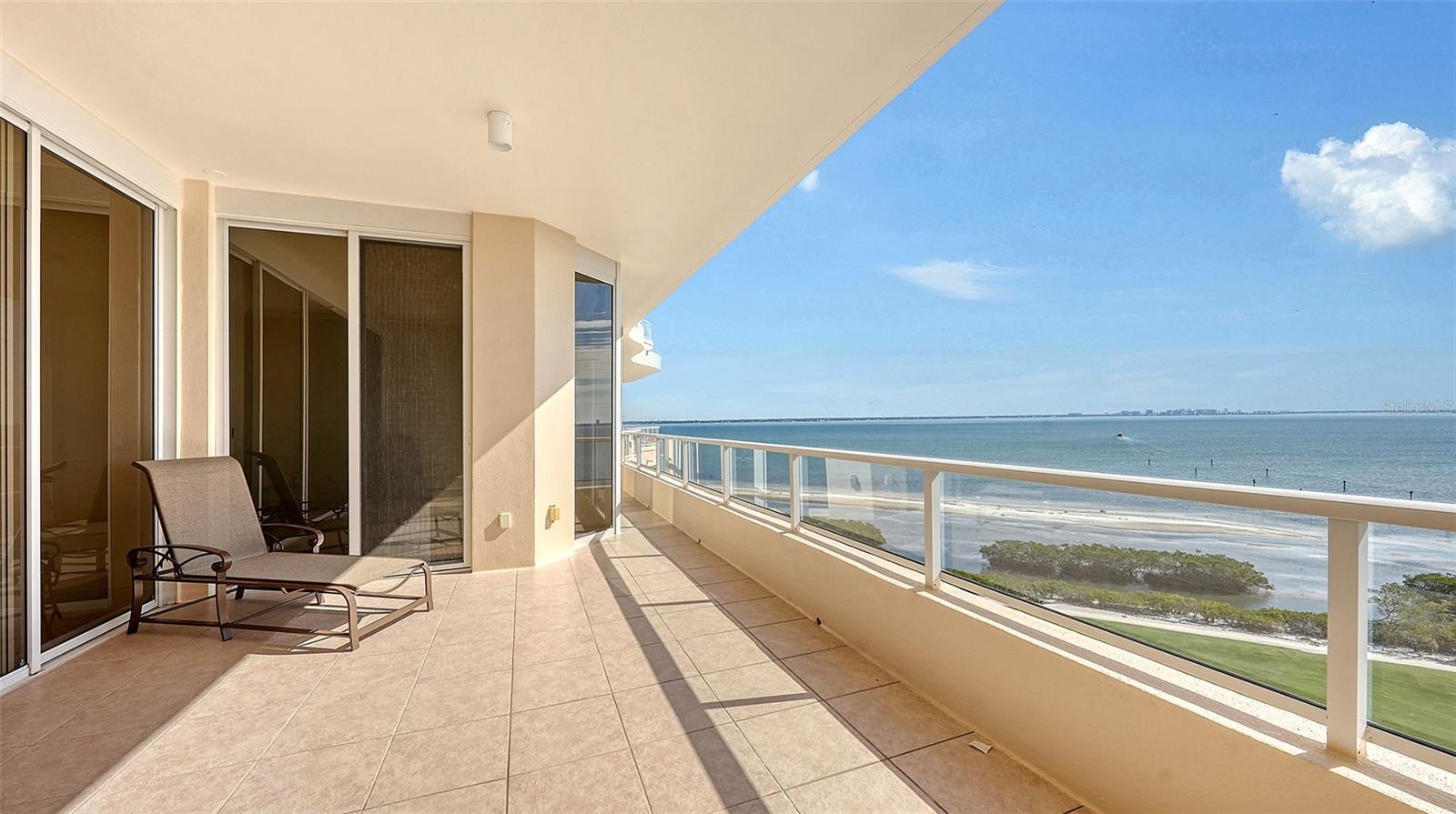 GRAND BAY 4 - Residential