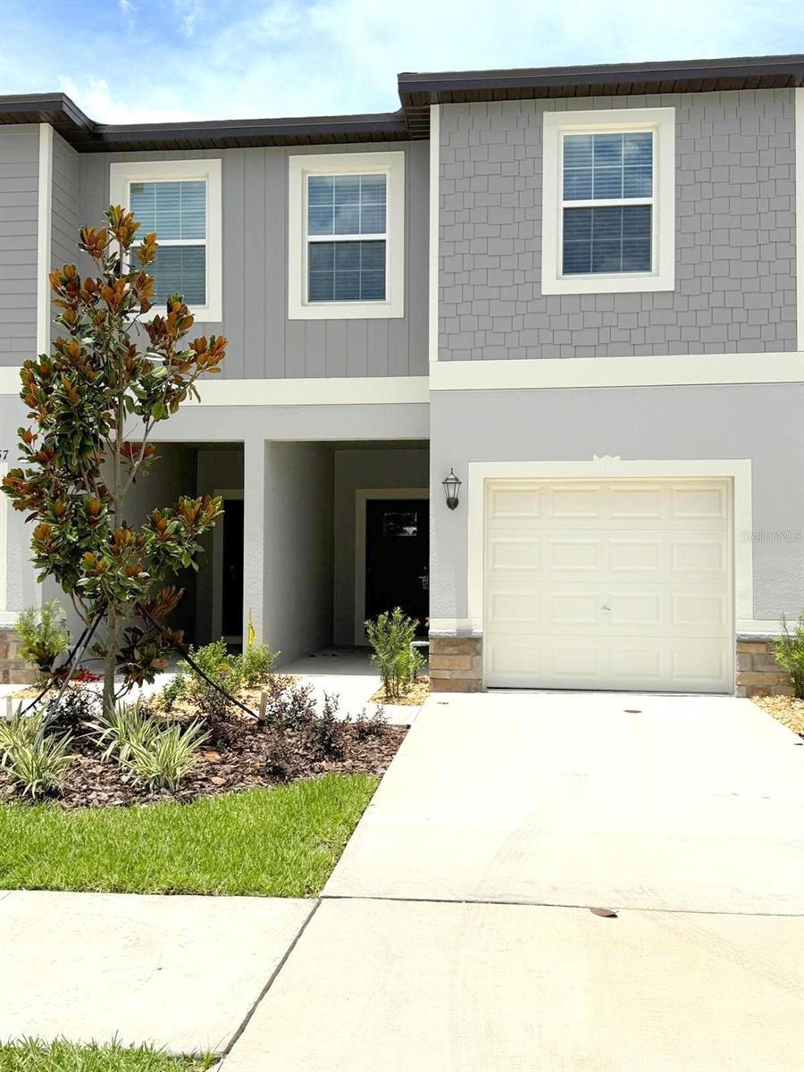Discover this brand new, two-story townhome in the heart of the vibrant Mirada community in San Antonio, FL. This 3-bedroom, 2.5-bathroom residence with a one-car garage offers a fresh, modern design perfect for comfortable living and entertaining.
Inside, enjoy a spacious open-concept main floor featuring a stylish living room, dining area, and kitchen with a sleek half bath and ceramic tile flooring. Upstairs, you'll find all three bedrooms conveniently located on the second floor, including the laundry area with washer and dryer included—a major convenience that comes with this home.
As a resident of Mirada, you'll receive full, year-round access to the 15-acre man-made crystal lagoon, offering a true beach-style experience right in your community. Enjoy swimming, kayaking, paddleboarding, and lounging by the water just steps from your front door.
Community Amenities Include:
Resort-style pool
Multiple dog parks
Tennis and pickleball courts
Golf cart paths
Walking and biking trails
Playgrounds, bocce ball courts, and more
ULTRAFi high-speed internet included in rent for top-tier connectivity
-> Pet Policy: Dogs and cats allowed. Limit 2 pets, 25 lbs max.
-> Rental Requirement: Minimum 600+ credit score required to apply.
This move-in-ready townhome offers low-maintenance living with exceptional amenities in one of the most exciting new communities in Florida. Don’t miss your chance—schedule your tour today!