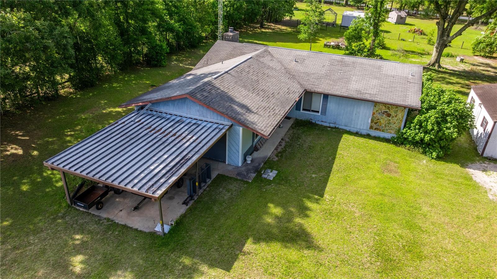 ROLLING RANCHETTES - Residential