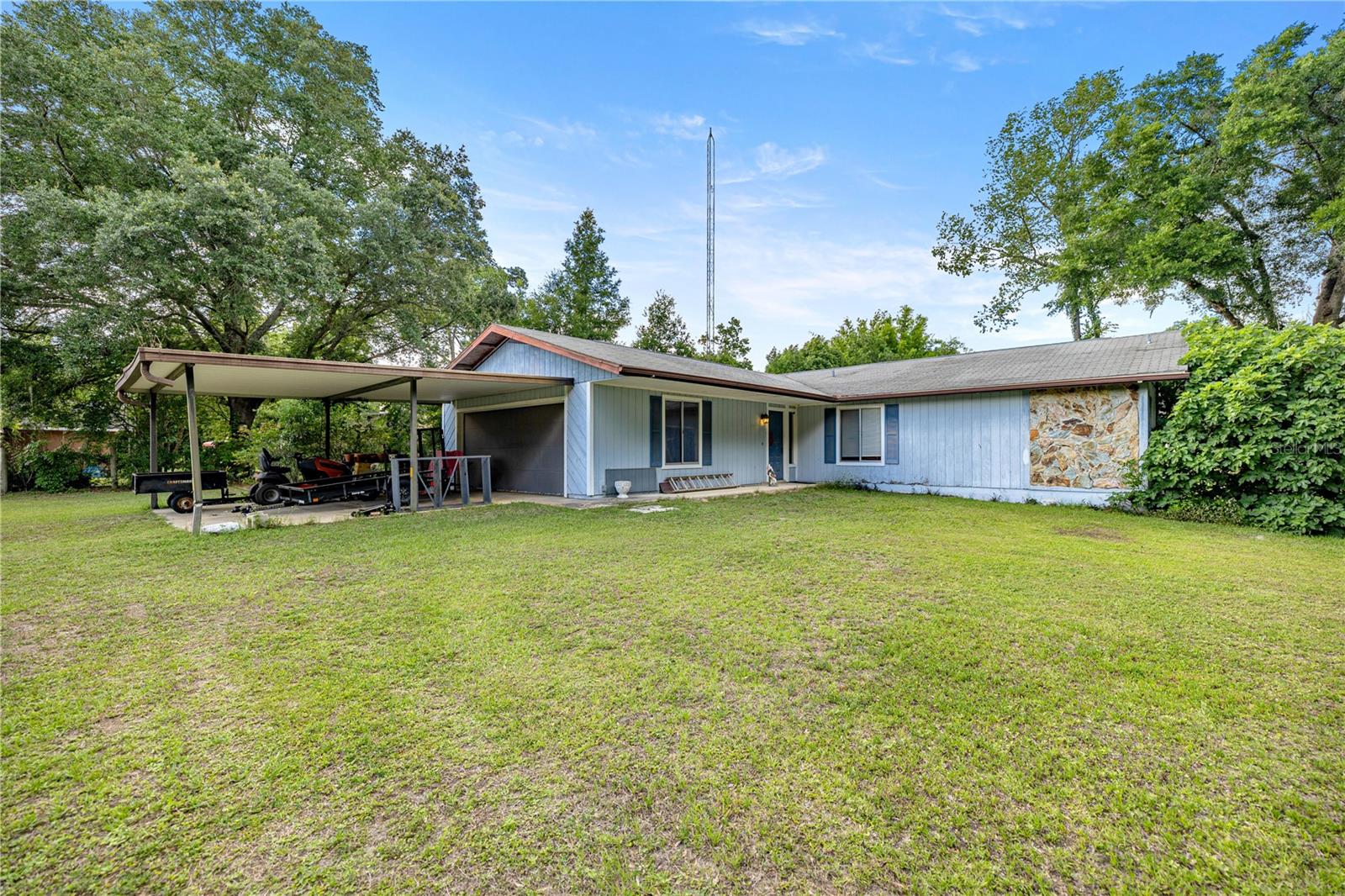 ROLLING RANCHETTES - Residential