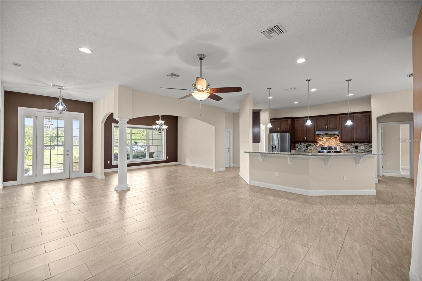 ROLLING RANCHETTES - Residential