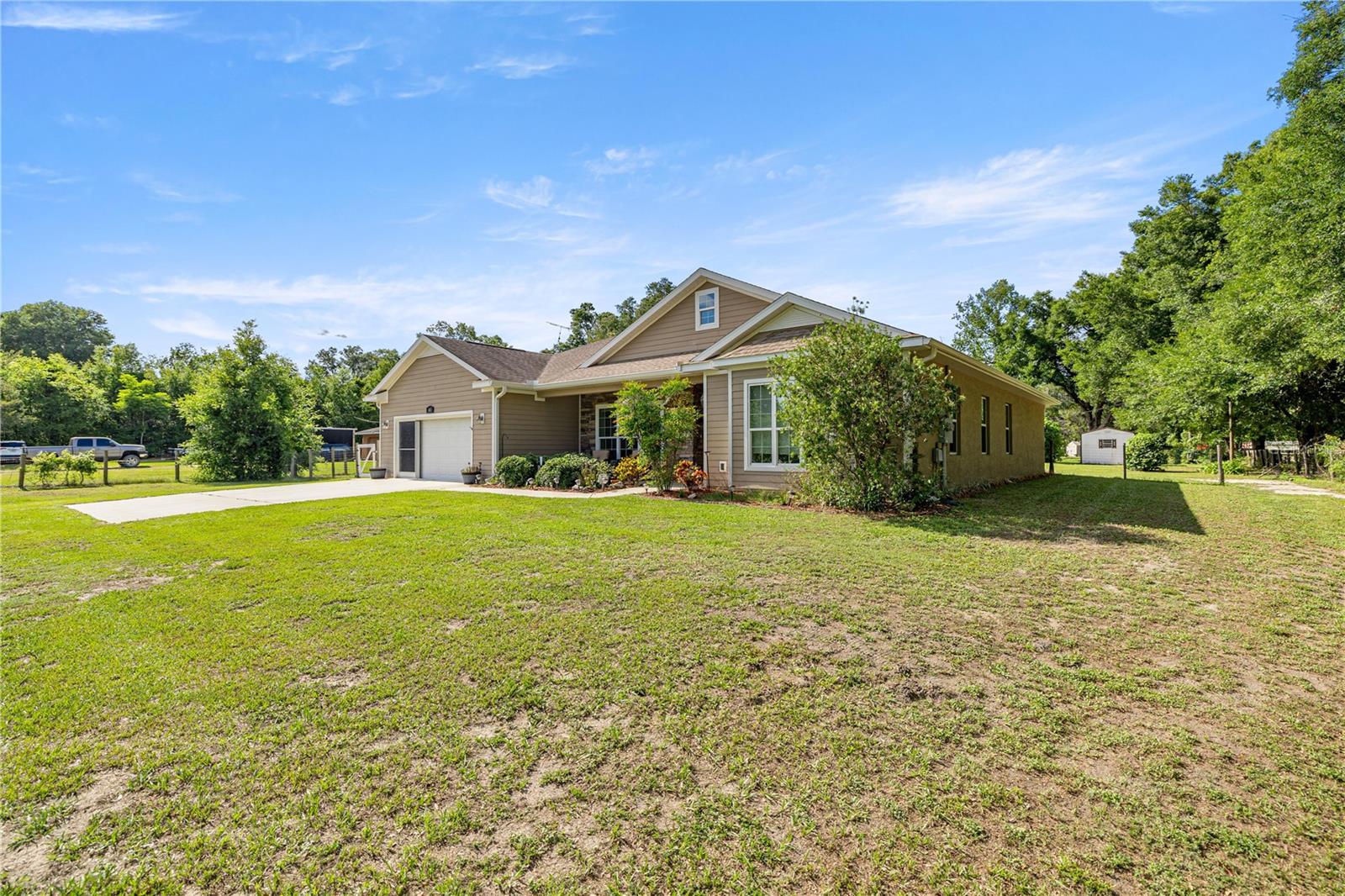 ROLLING RANCHETTES - Residential