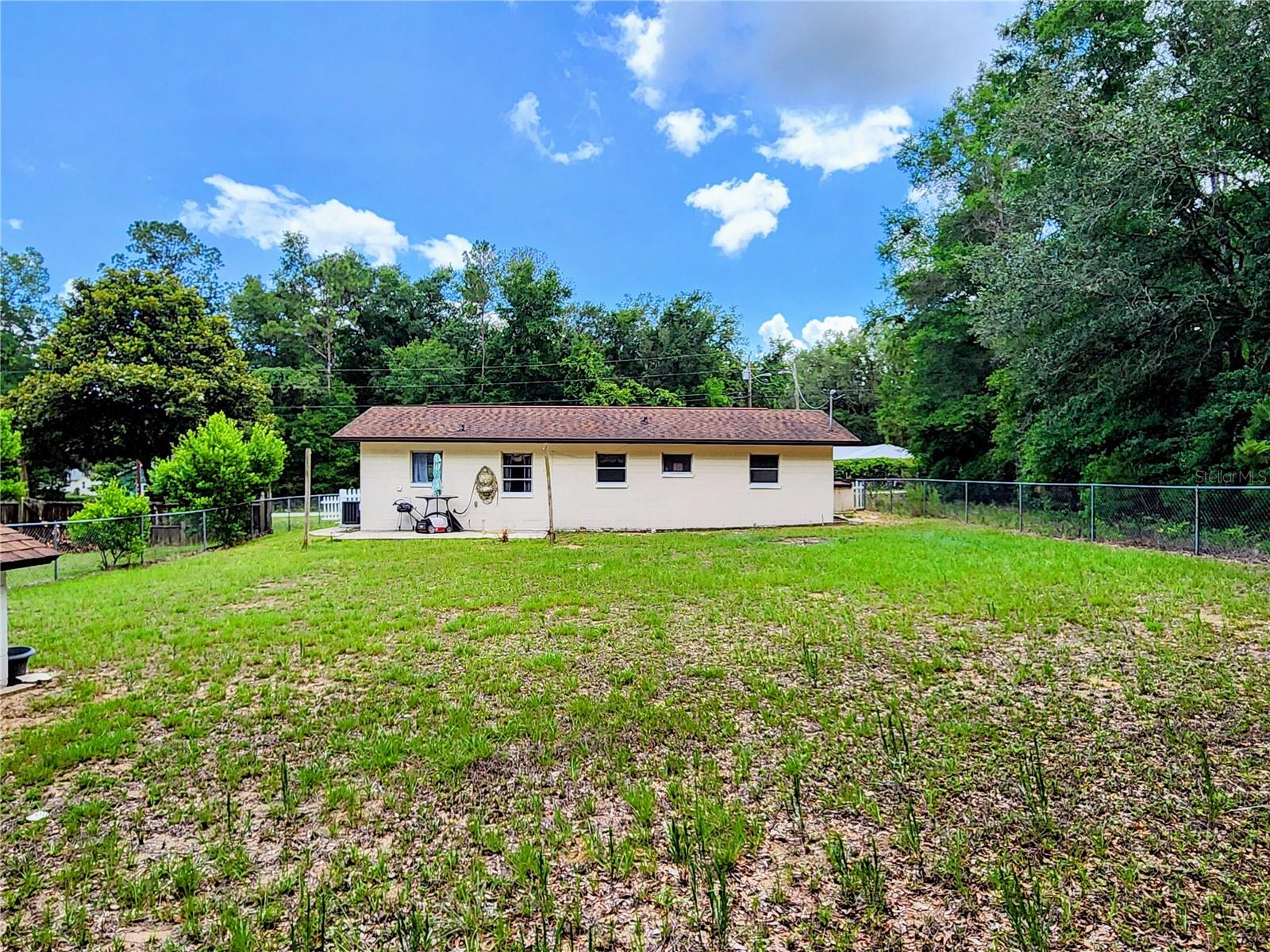 RAINBOW LAKES ESTATES - Residential