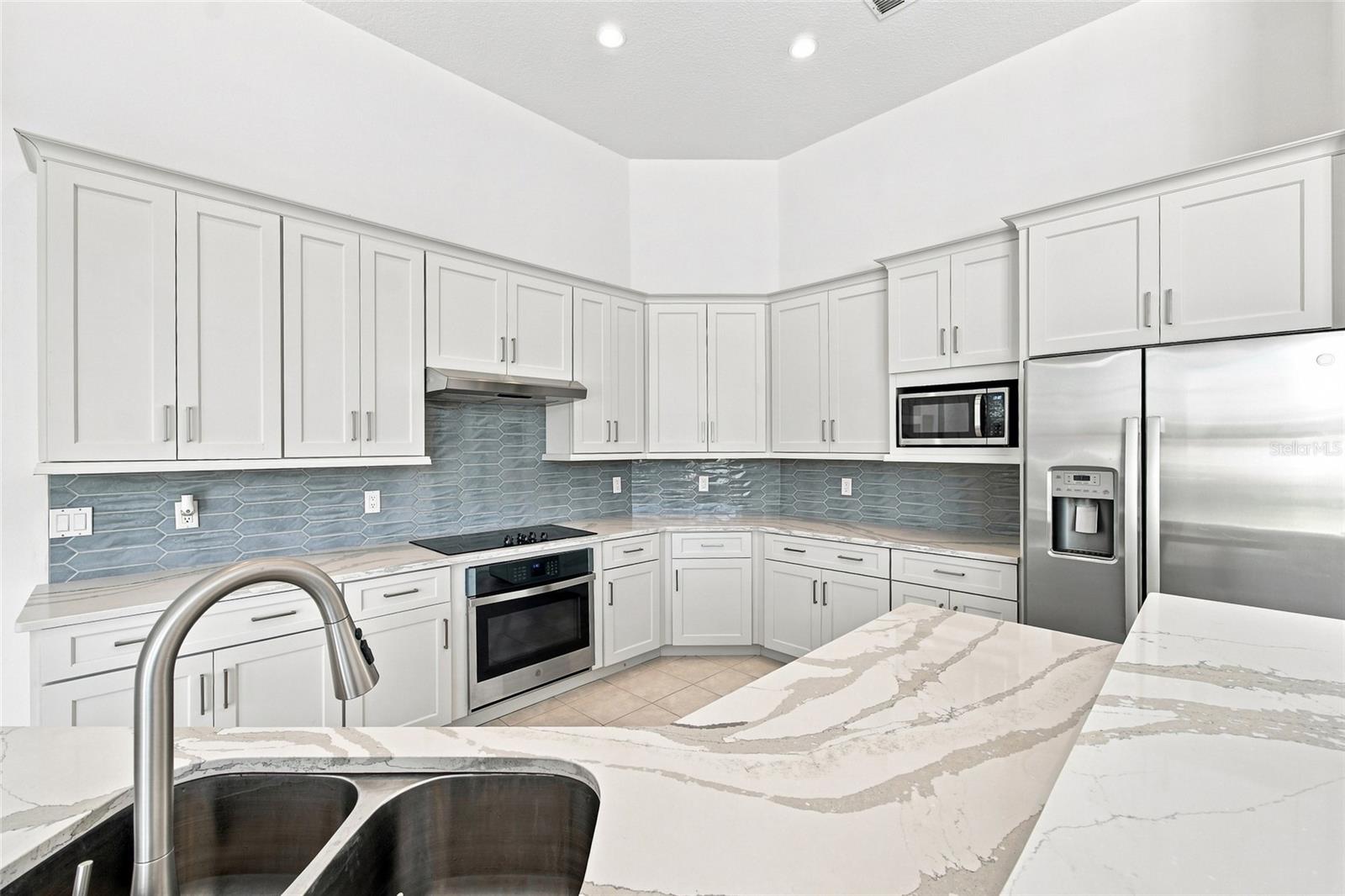 10008 CANOPY TREE COURT
