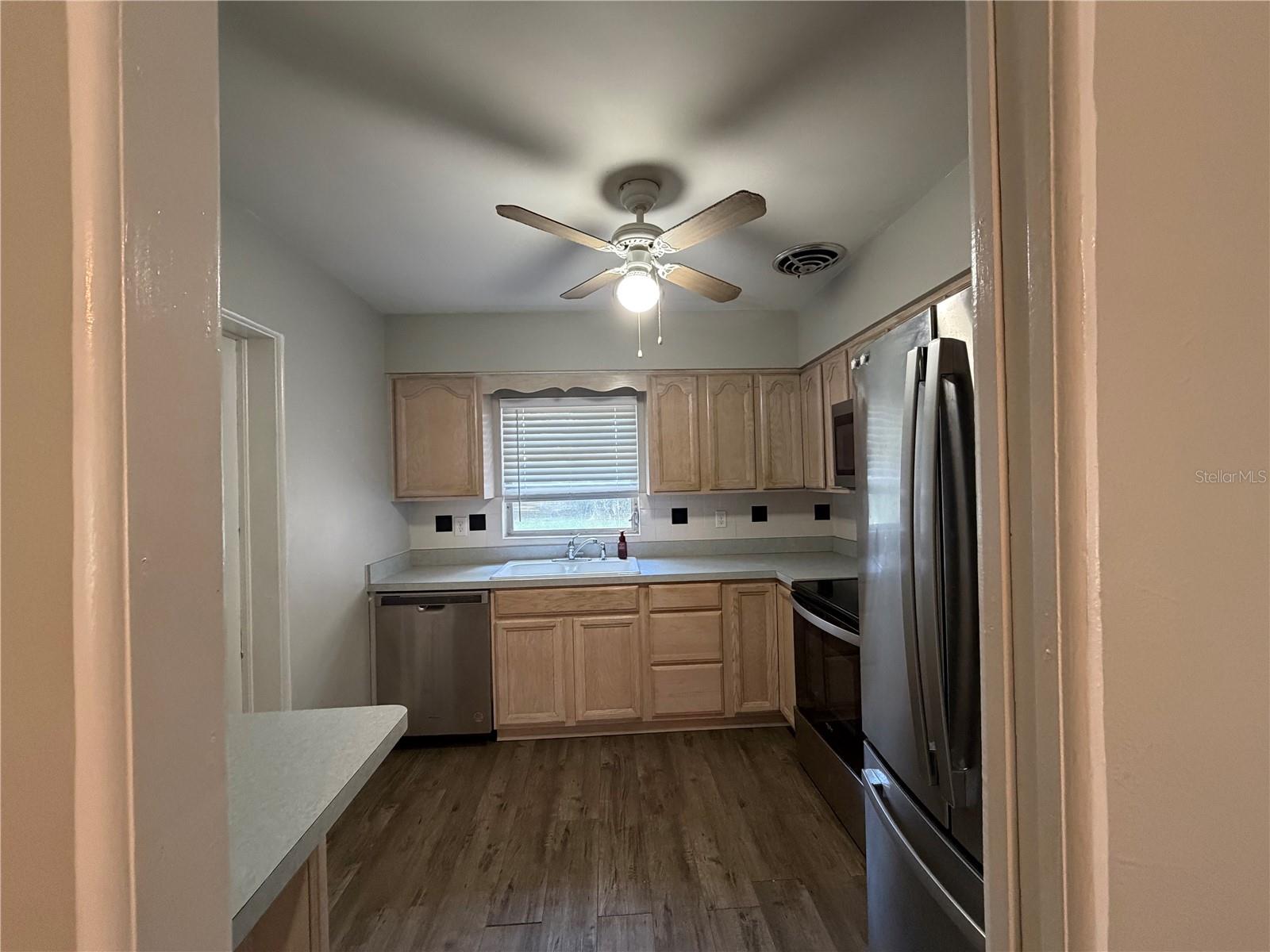 DOVER SHORES FIFTH ADD - Residential