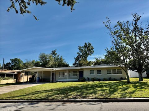 Photo of 1231 Vantage Drive, Orlando, FL 32806 (MLS # O6360393)