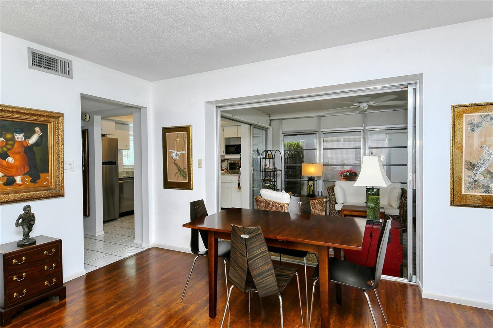 STRATHMORE VILLA SEC 01 - Residential