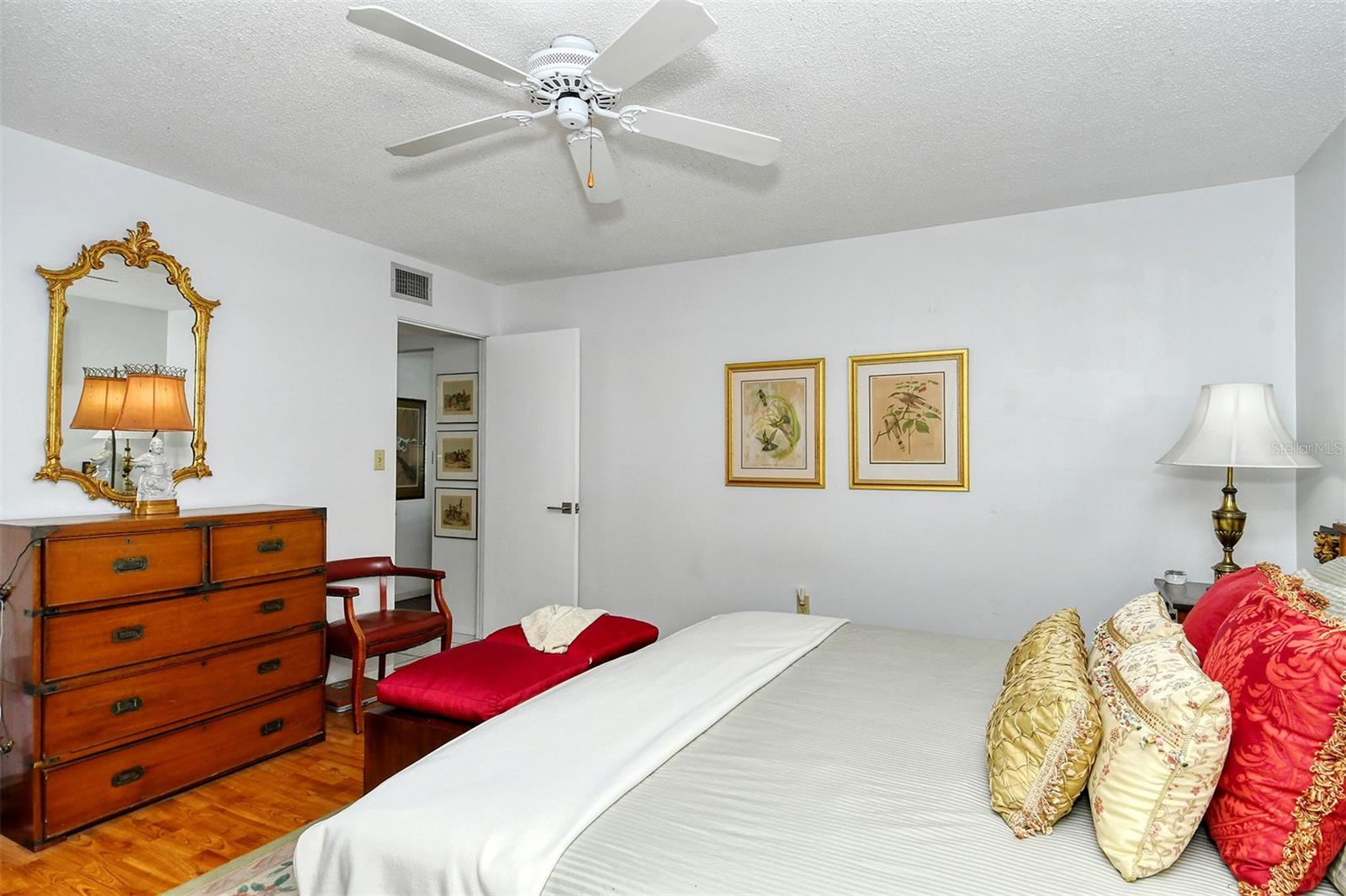 STRATHMORE VILLA SEC 01 - Residential