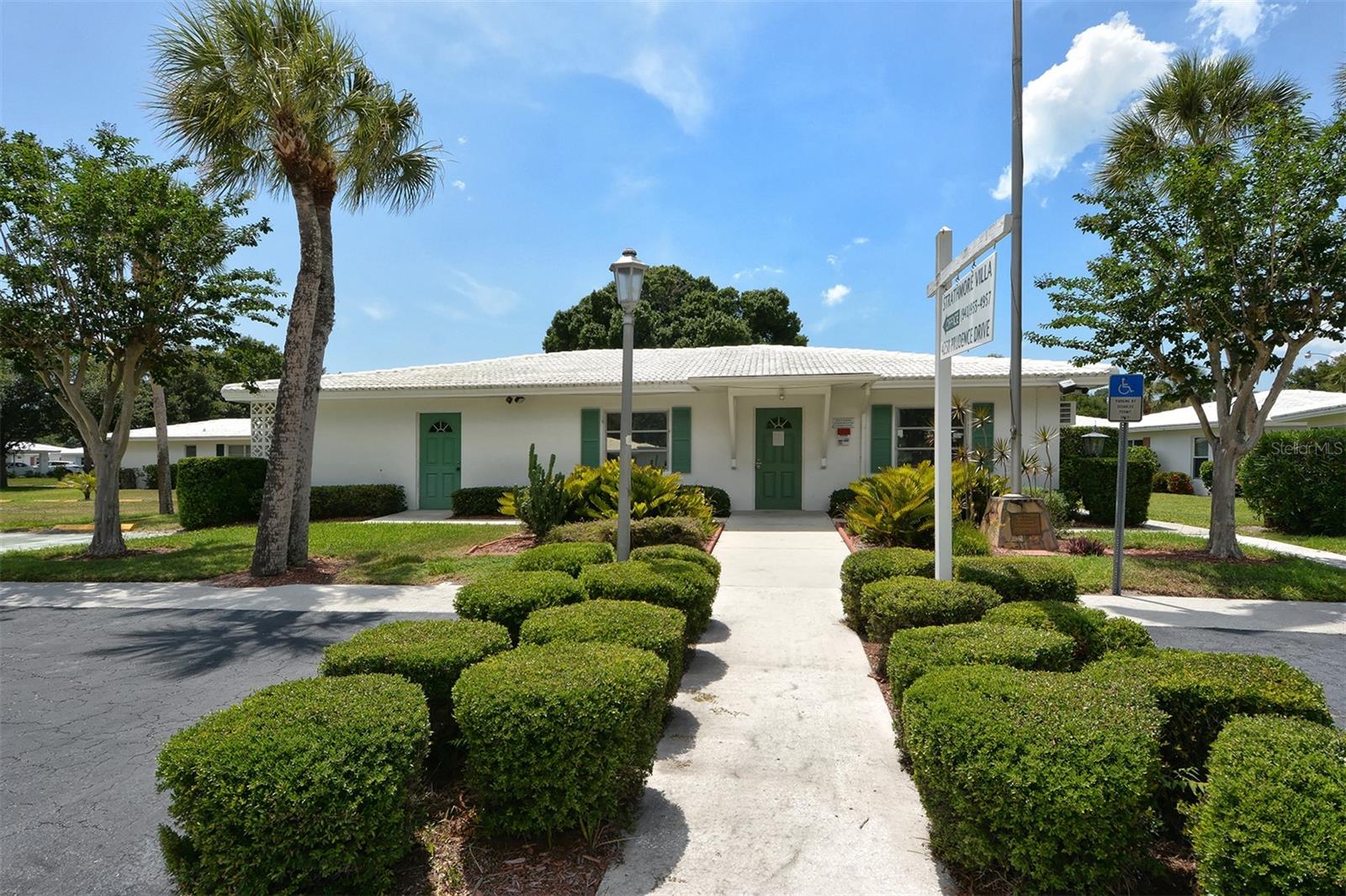 STRATHMORE VILLA SEC 01 - Residential