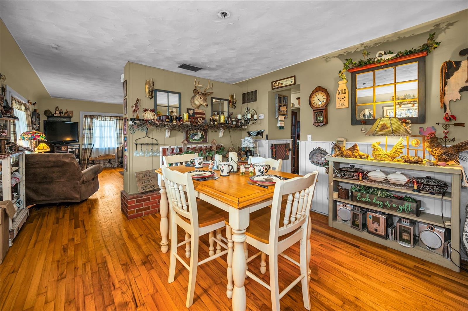 HELOU FOUAD SUB - Residential