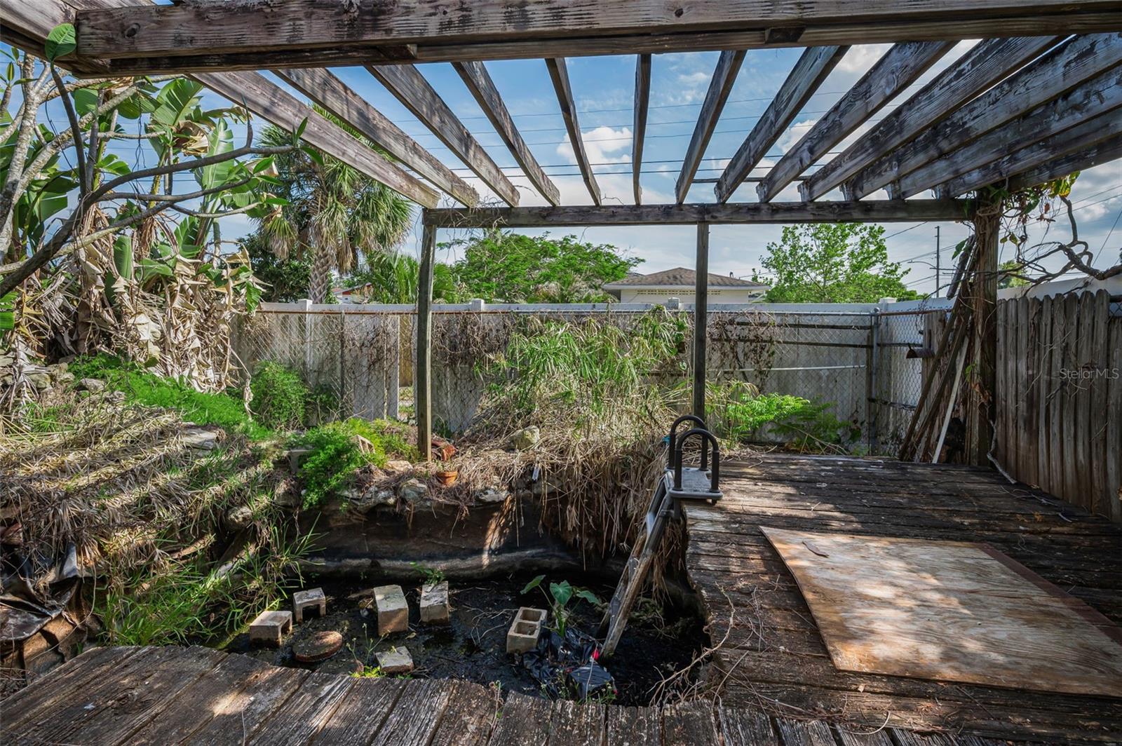 HELOU FOUAD SUB - Residential