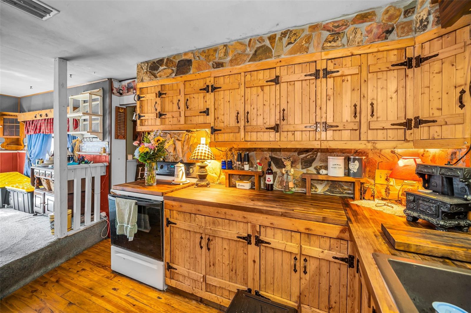 HELOU FOUAD SUB - Residential