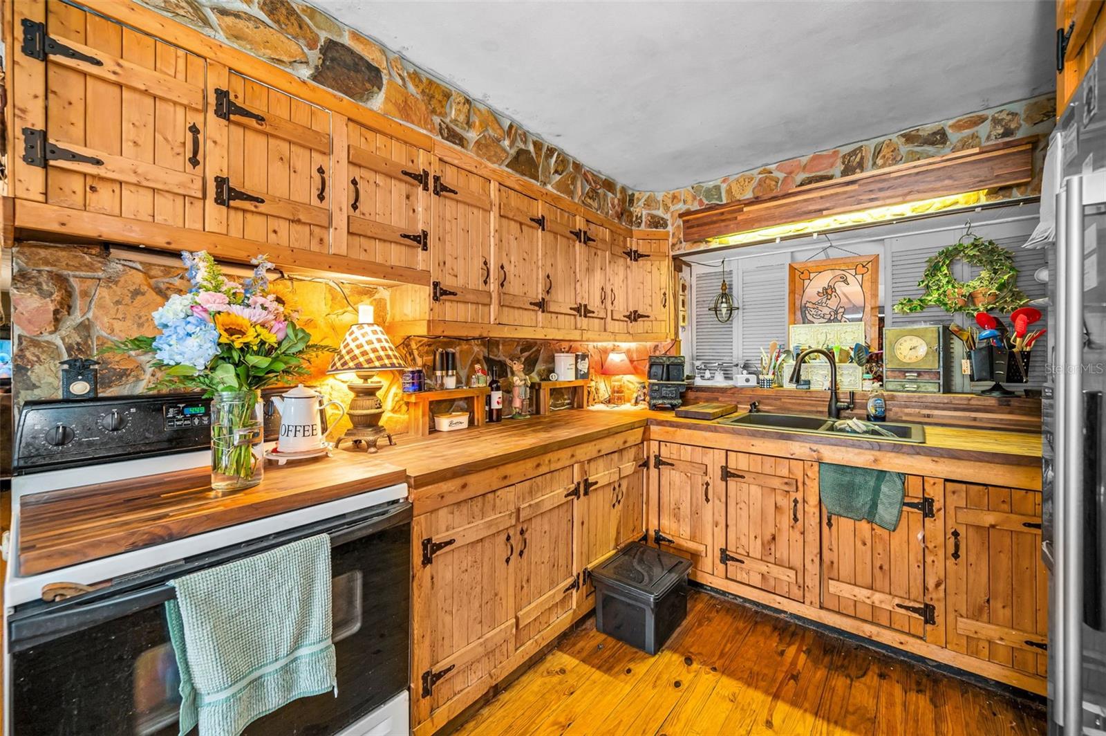 HELOU FOUAD SUB - Residential