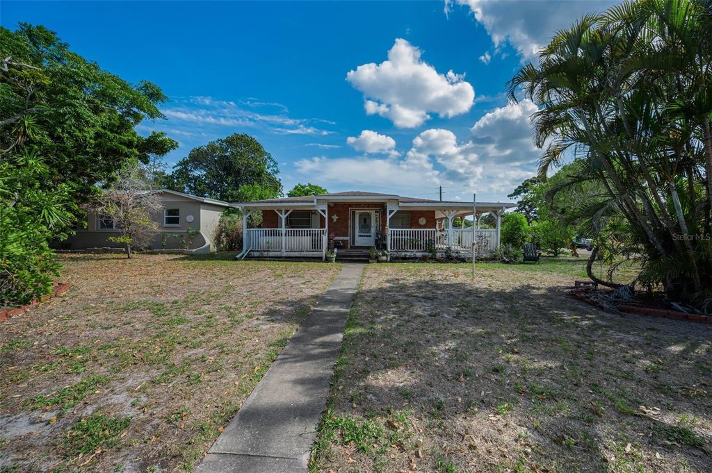 Photo of 2876 30th Avenue N, St Petersburg, FL 33713 (MLS # TB8500662)