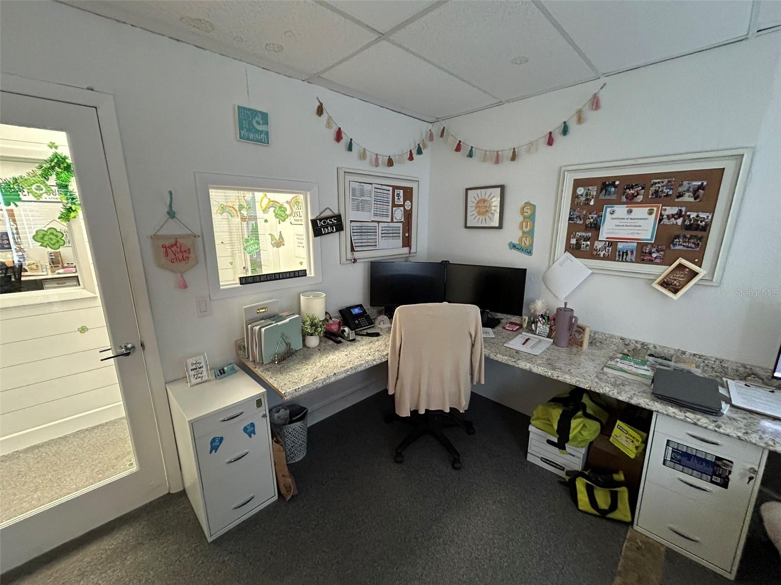 ANNA MARIA SQUARE - Commercial Lease