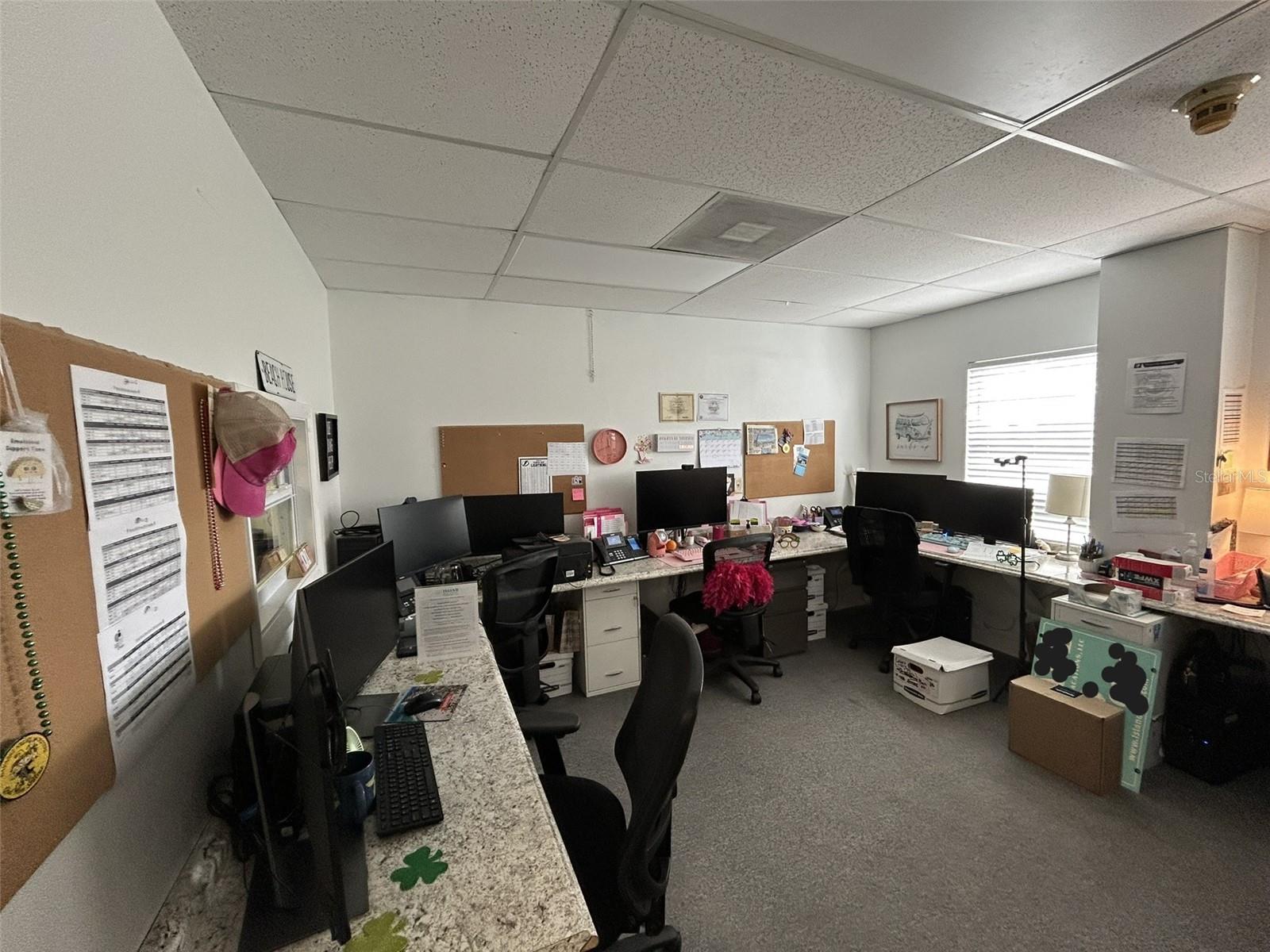 ANNA MARIA SQUARE - Commercial Lease