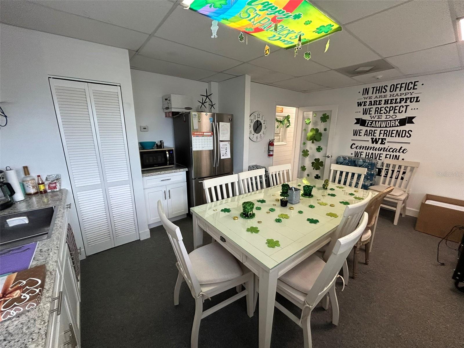 ANNA MARIA SQUARE - Commercial Lease