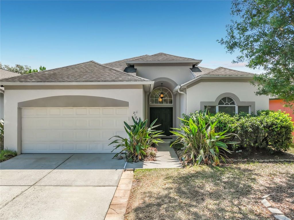 Photo of 2125 Emerald Green Circle, Oviedo, FL 32765 (MLS # O6402430)