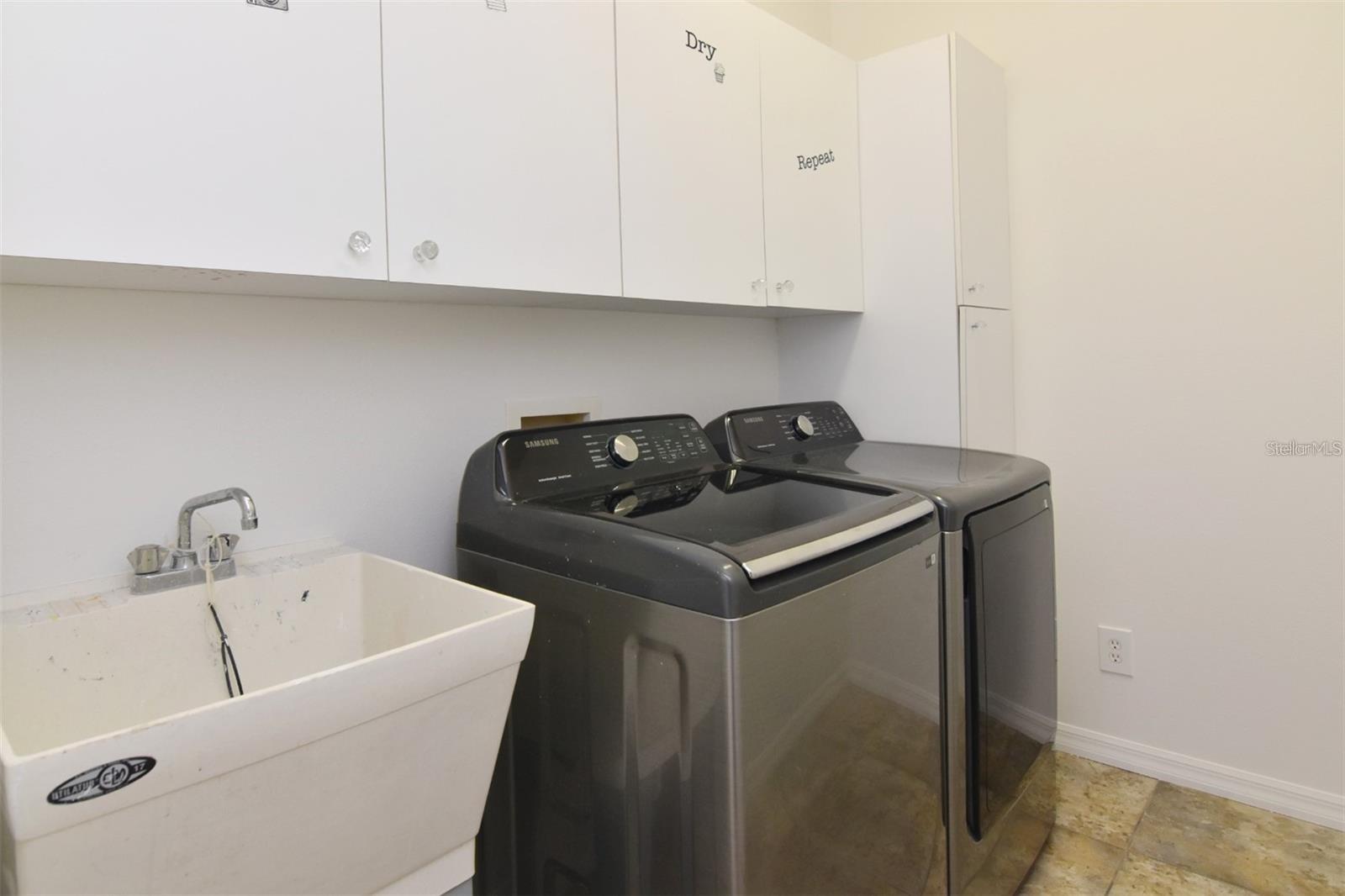 AVALON CONDO - Residential Lease