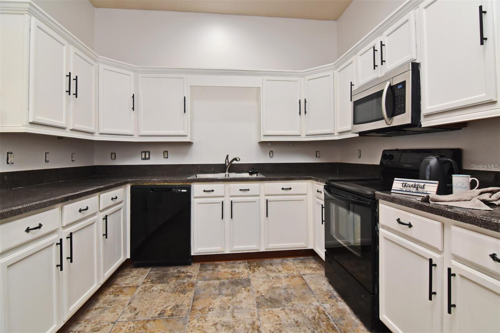 AVALON CONDO - Residential Lease