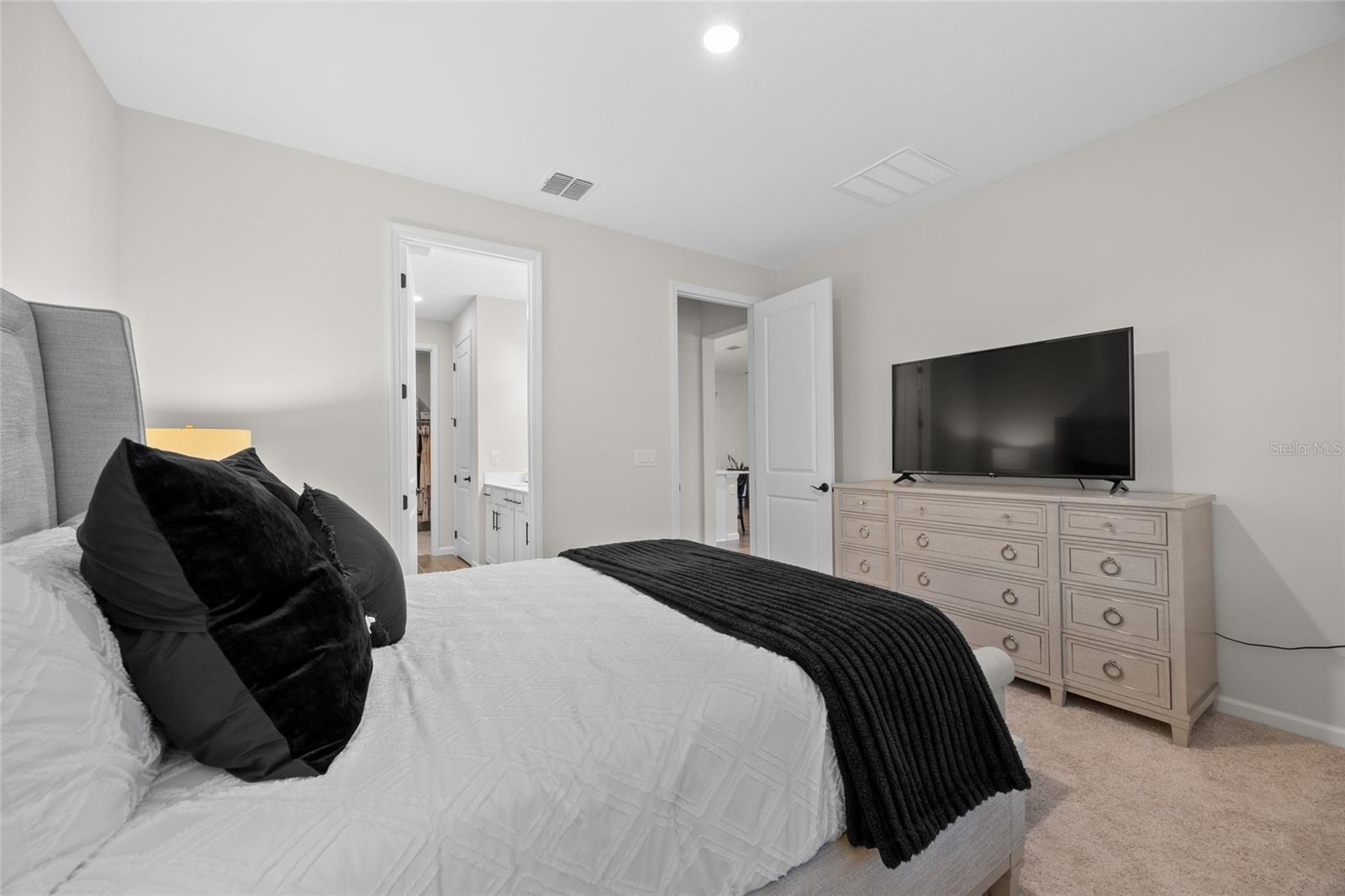 SUTTON PRESERVE - Residential
