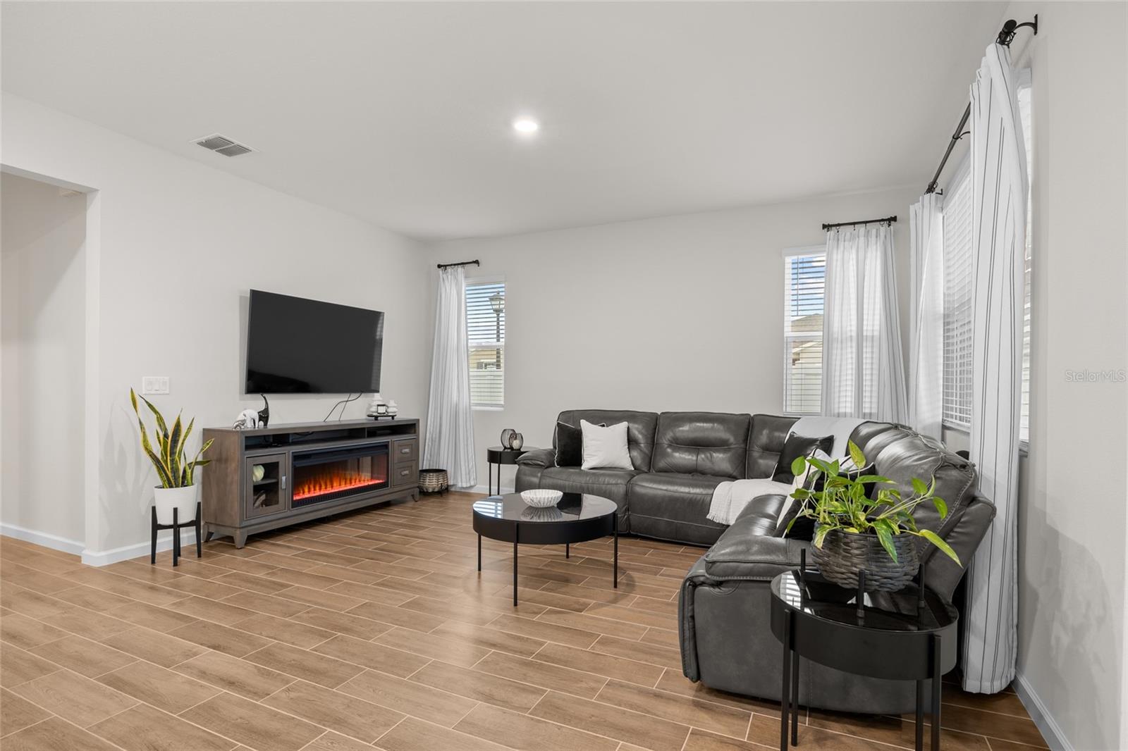 SUTTON PRESERVE - Residential