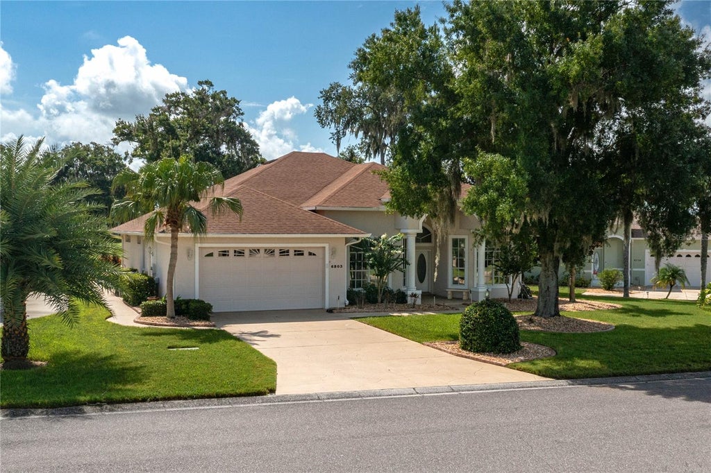 Photo of 6803 Hermitage Drive, Lakeland, FL 33810 (MLS # L4964898)