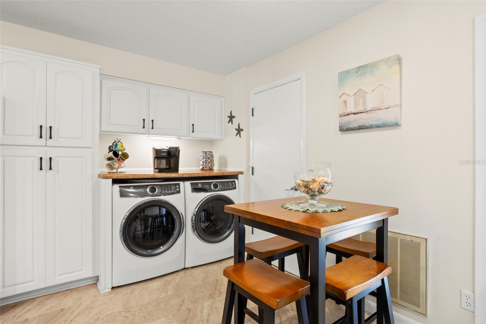 BAYSIDE MEADOWS PH II - Residential