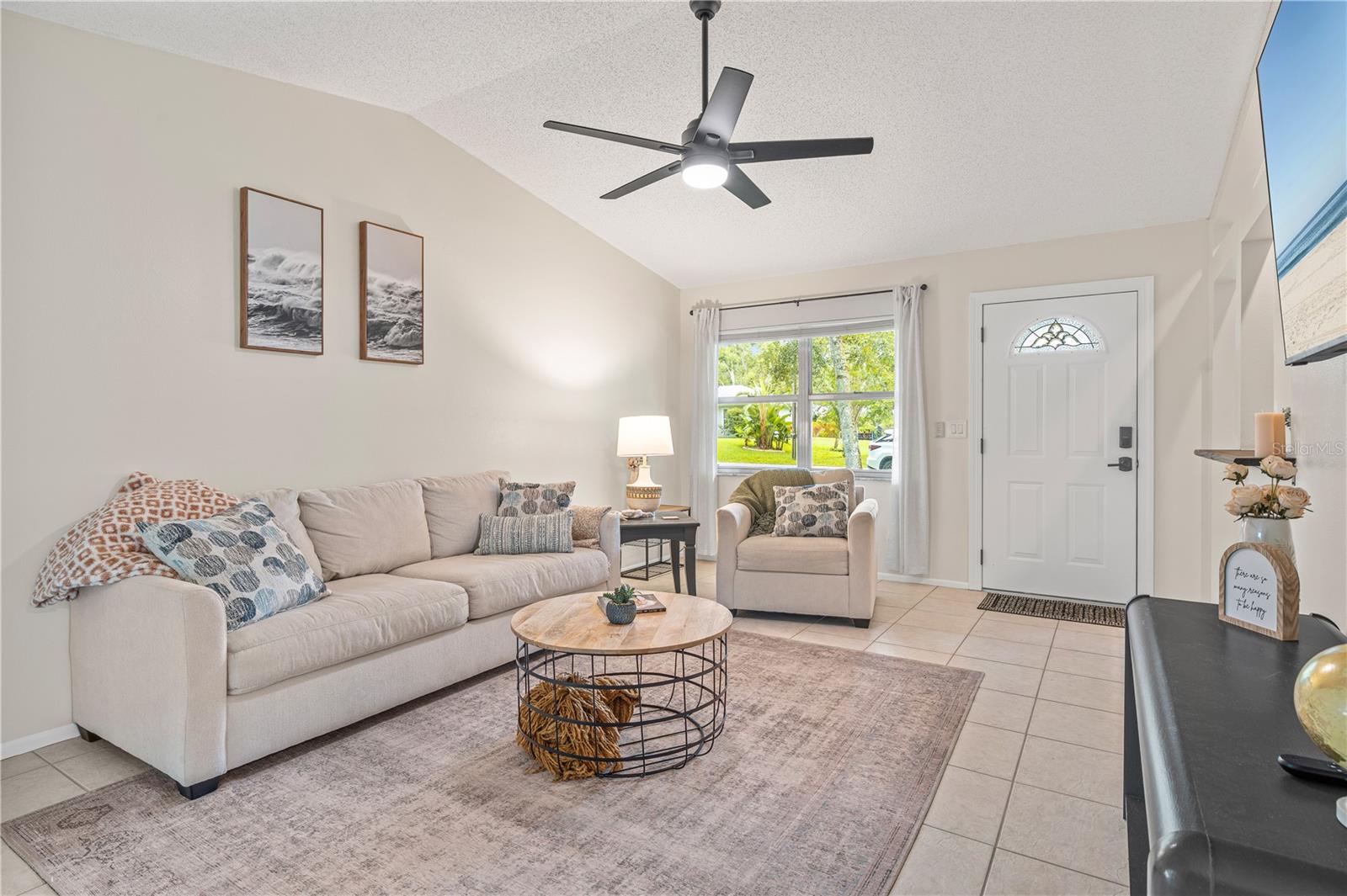 CRESTLINE - Residential